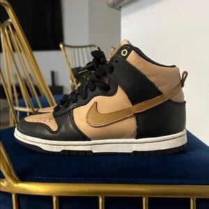 Nike High-Top Sneakers in Black and Brown
